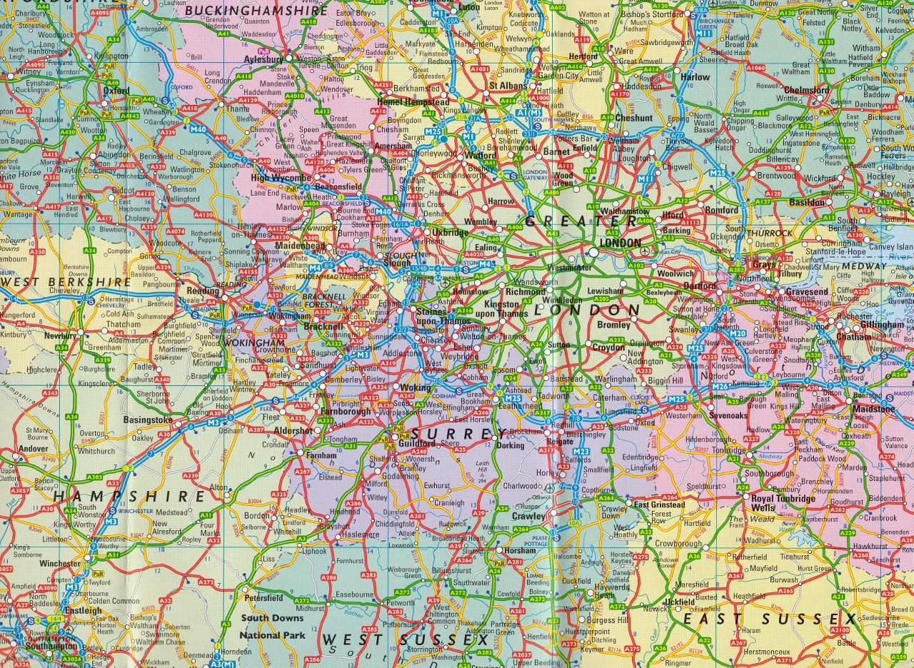 Britain Collins Folded Map 2027 - Image 4